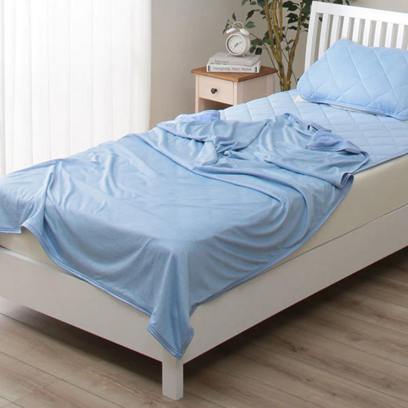 Breezy Dream - Lightweight Cooling Blanket